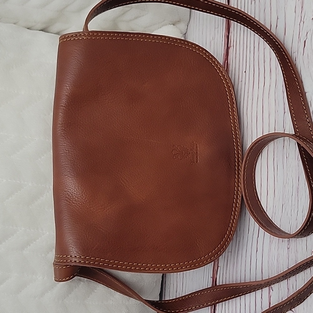 VERA PELLA Italian Brown Leather Crossbody Bag